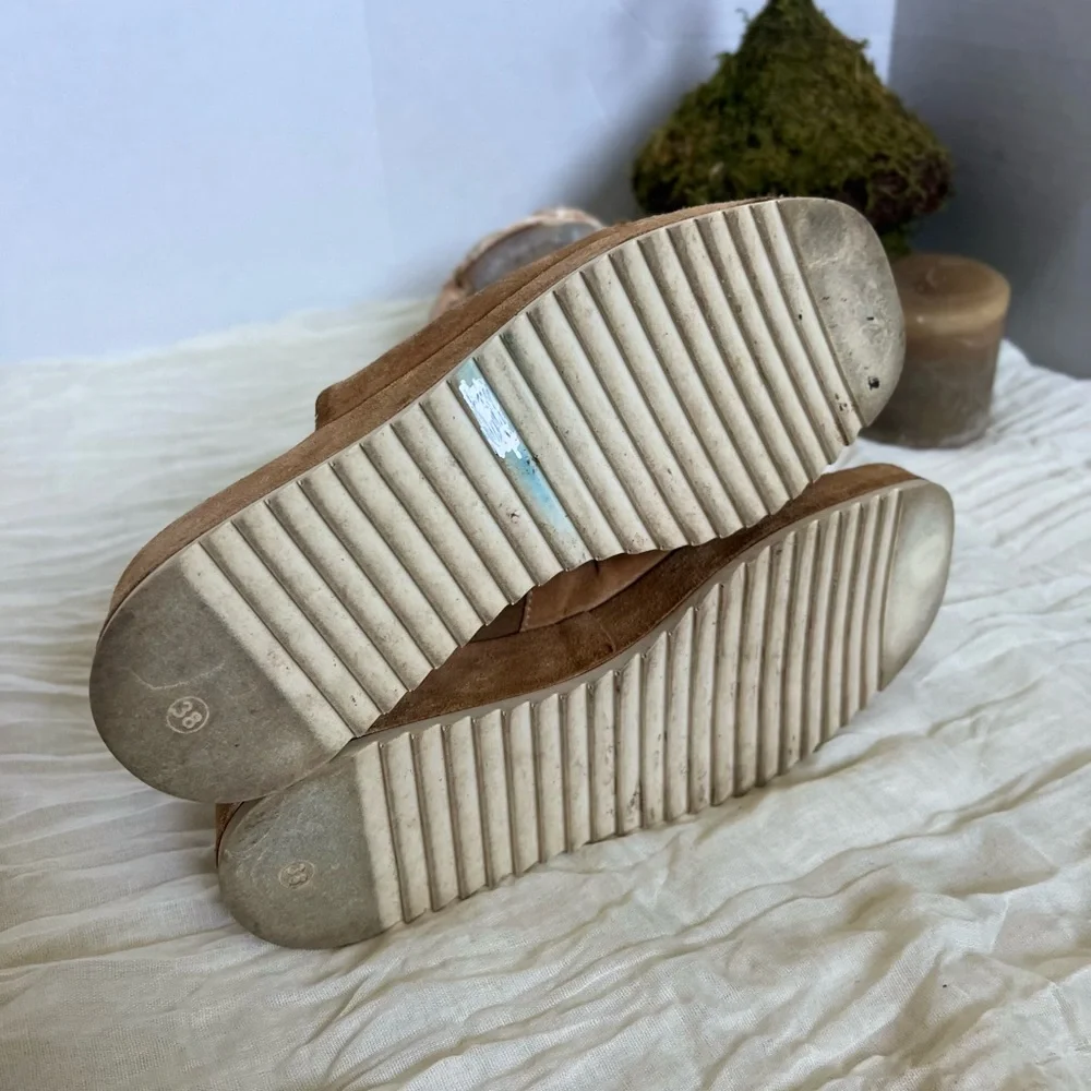 Greyder Suede Comfort Open Toe Camel Tan Wedge Mules size 7.5